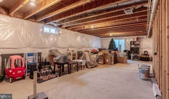 12610 ROSENCRANS Dr, Hagerstown, MD 21740