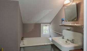 867 Forest Rd, Alstead, NH 03602