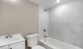 1617 RHODE ISLAND Ave NE 402, Washington, DC 20018