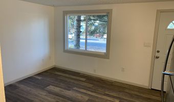1521 Kinnikinnick St, Anchorage, AK 99508