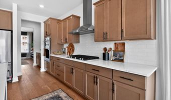 8 E Garfield Ave, Atlantic Highlands, NJ 07716