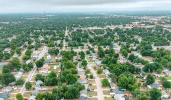 7205 NW 45th St, Bethany, OK 73008