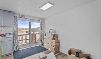 4660 Hawthorne Rd, Chubbuck, ID 83202