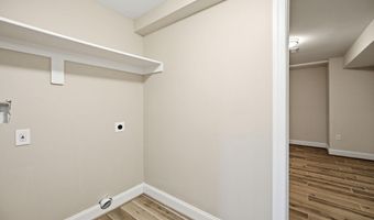 8474 ARARAT Ct, Annandale, VA 22003