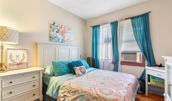 93 Whipple Ave, Cranston, RI 02920