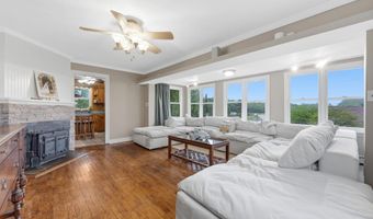 391 U Rd, Arthurdale, WV 26520