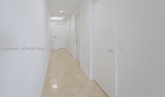 21050 Point Pl 702, Aventura, FL 33180