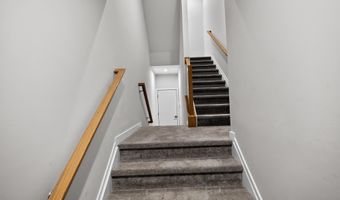 43498 MADISON SPRINGS Ter, Ashburn, VA 20148