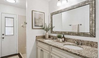 2418 SWEETWATER CC PLACE Dr, Apopka, FL 32712