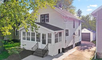 1119 N RICHMOND St, Appleton, WI 54911
