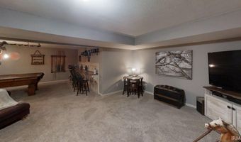 114 Chaudoin Dr, Angola, IN 46703