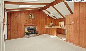 455 Boulder Gardens Rd, Banner Elk, NC 28604