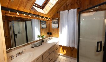 48 Swan Ave A, Old Lyme, CT 06371