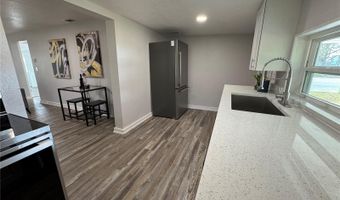 620 OAK St, Auburndale, FL 33823