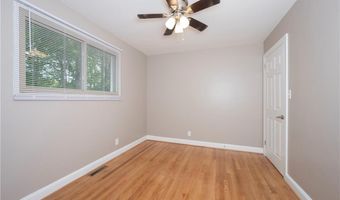 110 N Claybon Dr, Advance, NC 27006