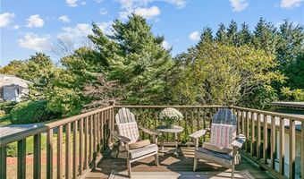 46 CHASTELLUX Ave M6, Newport, RI 02840