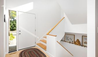 12 Haverhill Ct, Ann Arbor, MI 48105
