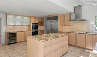 19 Highland Dr, Amherst, NH 03031