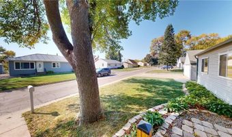 705 Glenview Dr, Albert Lea, MN 56007