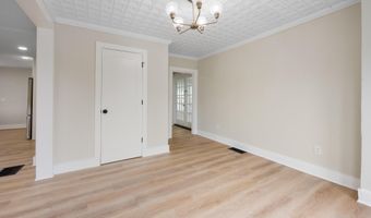 50 14th St, Bangor, ME 04401