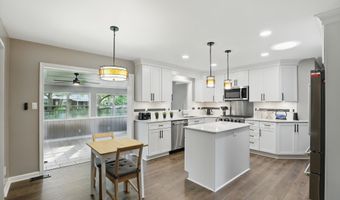 8635 Bishops Ln, Indianapolis, IN 46217