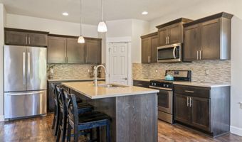 3523 NE Crystal Springs Dr, Bend, OR 97701