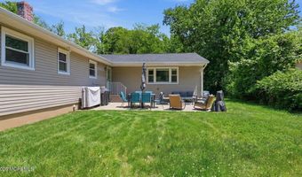 575 Garfield Ave, Belford, NJ 07718