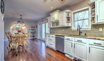 39 Lasky Rd, Beacon Falls, CT 06403