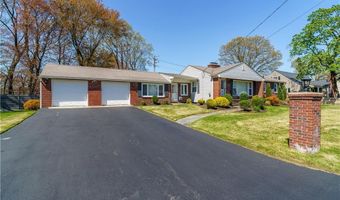 67 Vancouver Ave, Warwick, RI 02886