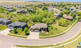 305 S Heritage Rd, Brandon, SD 57005