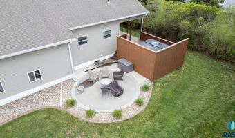 1005 Walnut St, Beresford, SD 57004