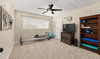 9865 Edgelake Dr, La Mesa, CA 91941