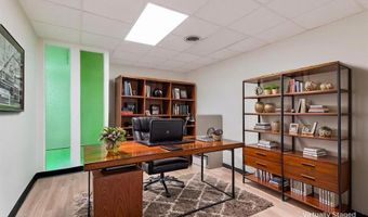 317 N Willis St Suite 4, Abilene, TX 79603