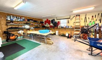 13 Azalea Ln, Amory, MS 38821