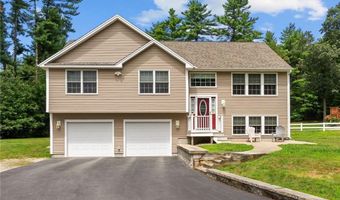 76 Lakehurst Dr, Coventry, RI 02816