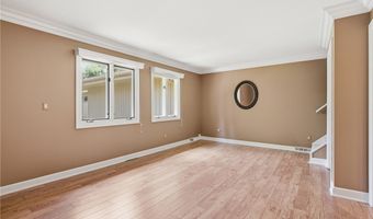 483 Concord Downs Ln, Aurora, OH 44202
