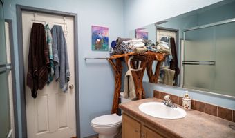 7190 E Red Barrel Rd, Yucca, AZ 86438