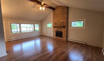 305 20th St NW, Austin, MN 55912