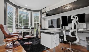 1013 Spring Hill Dr, Albany, GA 31721