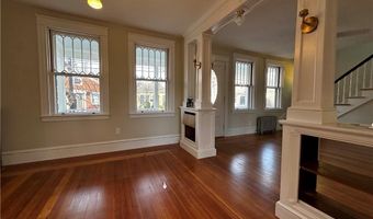 100 Maple Ave, Barrington, RI 02806