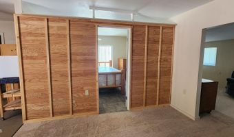 200 Cathedral Vly, Ash Fork, AZ 86320