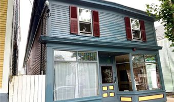 30 Bradford St, Bristol, RI 02809