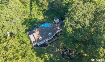 2 Banquo Brae Rd, Brookfield, CT 06804