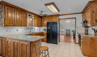 1616 Hobbiton Rd, Baton Rouge, LA 70810
