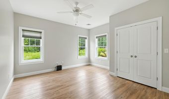 16 Frontier Way, Arundel, ME 04046