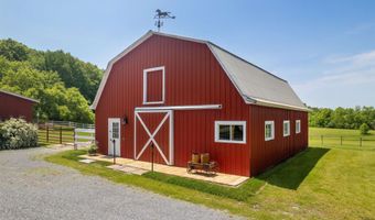 640 Orchard Dr, Bridport, VT 05734