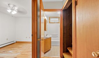 126 Foster St, Burlington, VT 05401