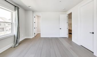 6934 RENITA Ln, Bethesda, MD 20817