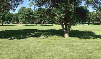 821 Country Club Dr, Akron, IA 51001