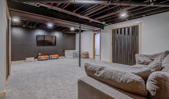 10902 N Hogan Rd, Aurora, IN 47001
